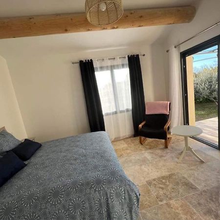 Appartement Calme Et Lumineux Paradou Eksteriør billede